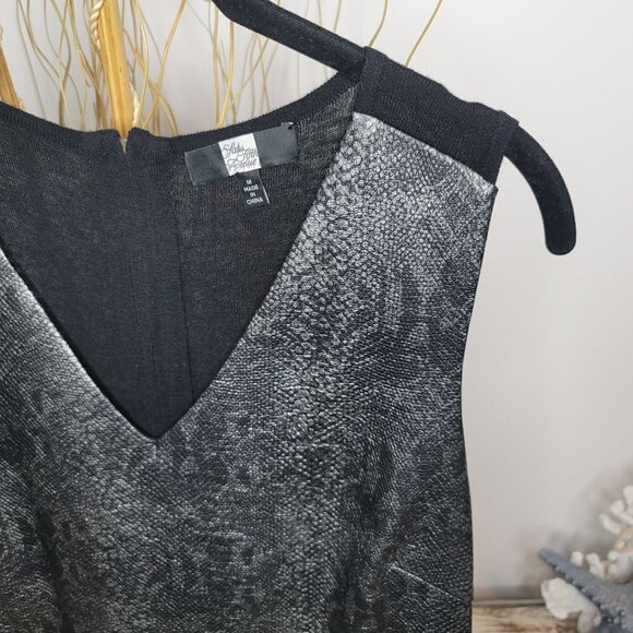 Saks Fifth Avenue Blouse Womens Medium - Picture 3 of 7